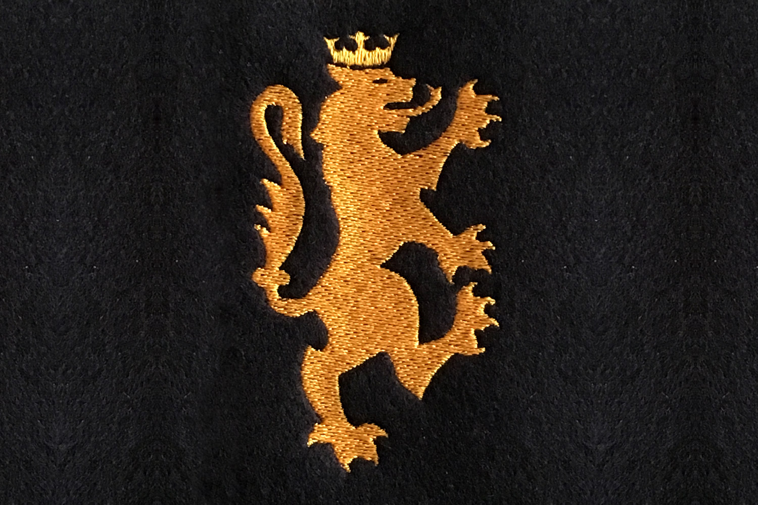 Gestickter Löwe, Logo Glenfahrn